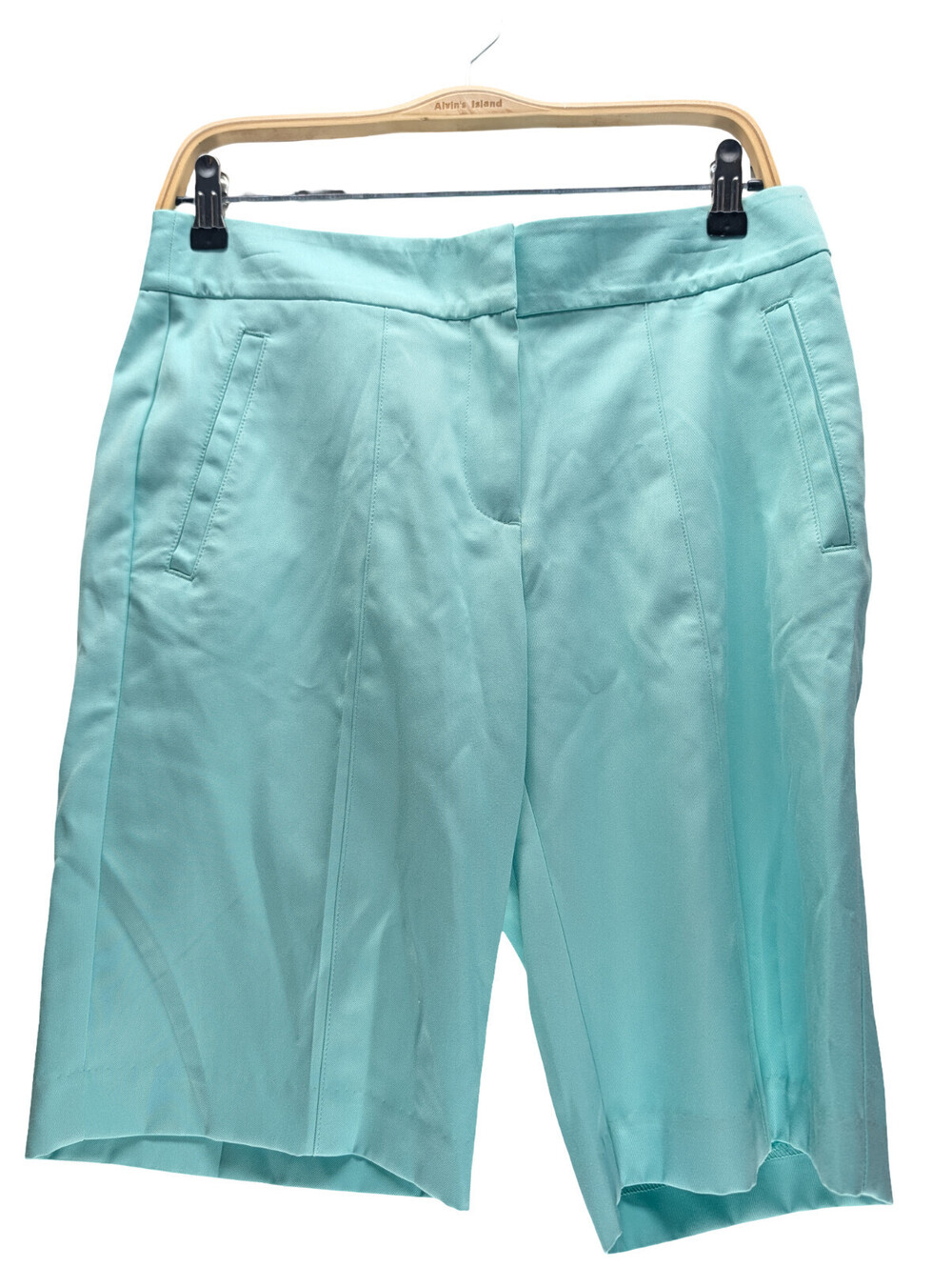 NWT IZOD Golf Bermuda Shorts Flat Front Ice Green
